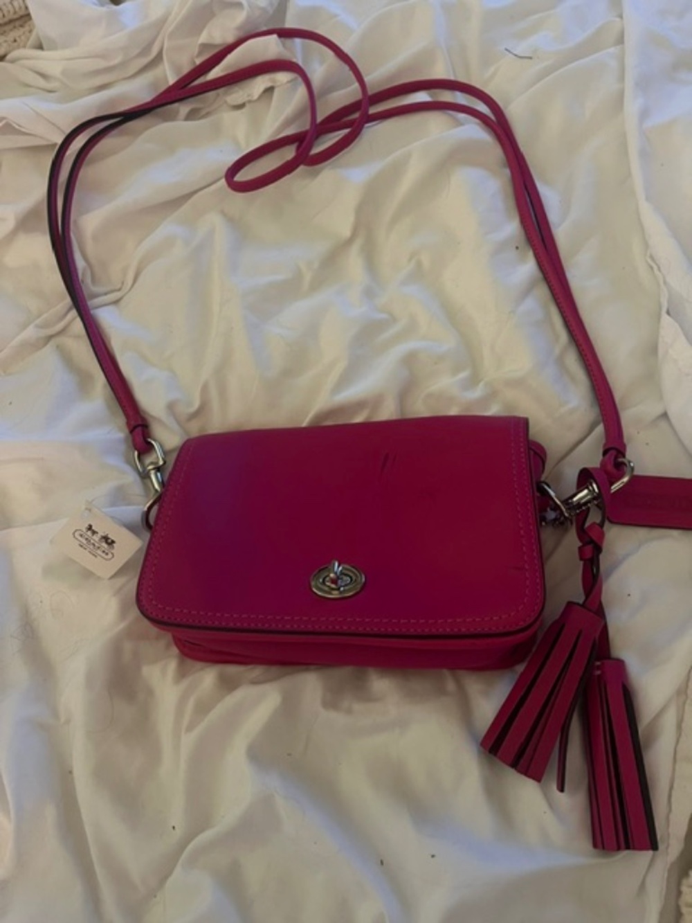 Coach NWT Dinky leather shoulder Fuchsia shoulder bag w/tassels